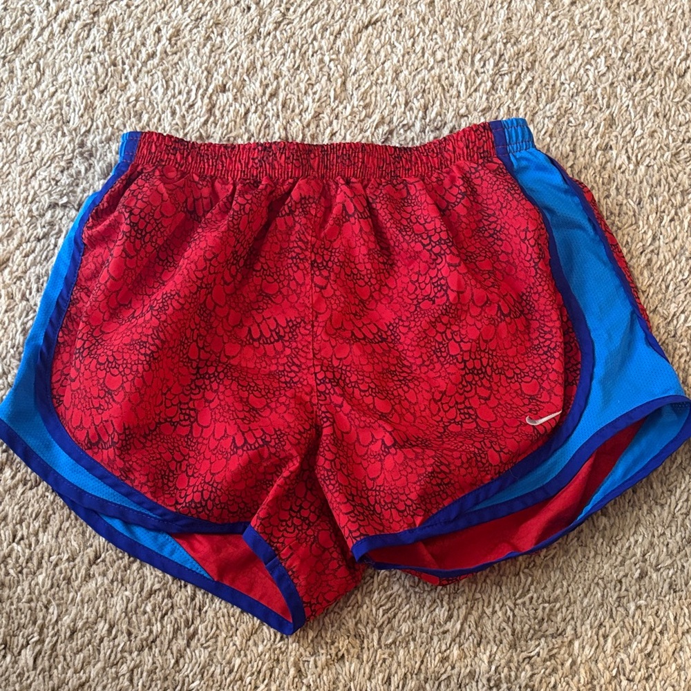Nike Women’s Tempo Shorts Small